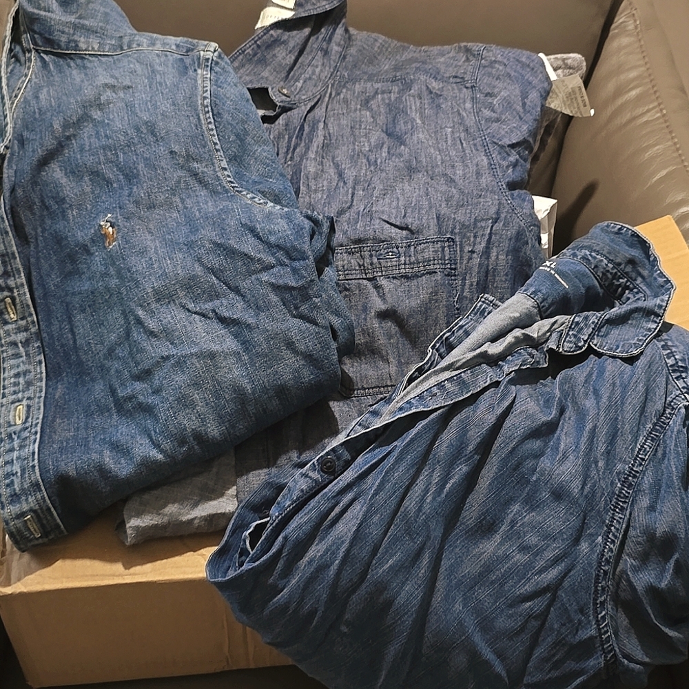 3 Chambray Shirts all XL. 1. Polo 1 Gap 1 Loft